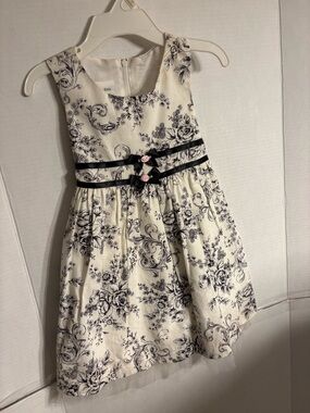 Bonnie Jean Ivory and Black Floral Formal Dress for Girls